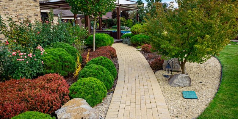 Garden Integrated Paver Walkway